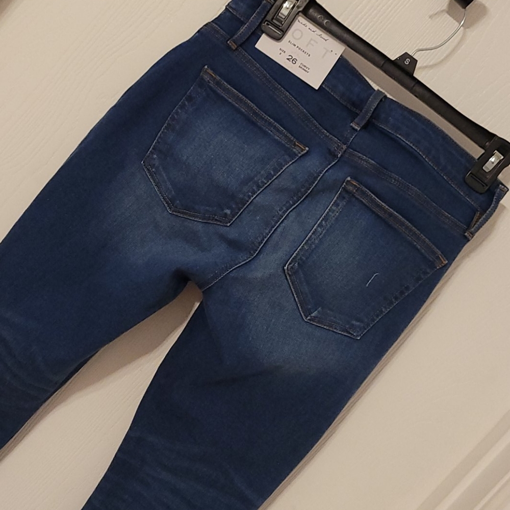 Jeans - Picture 2 of 4